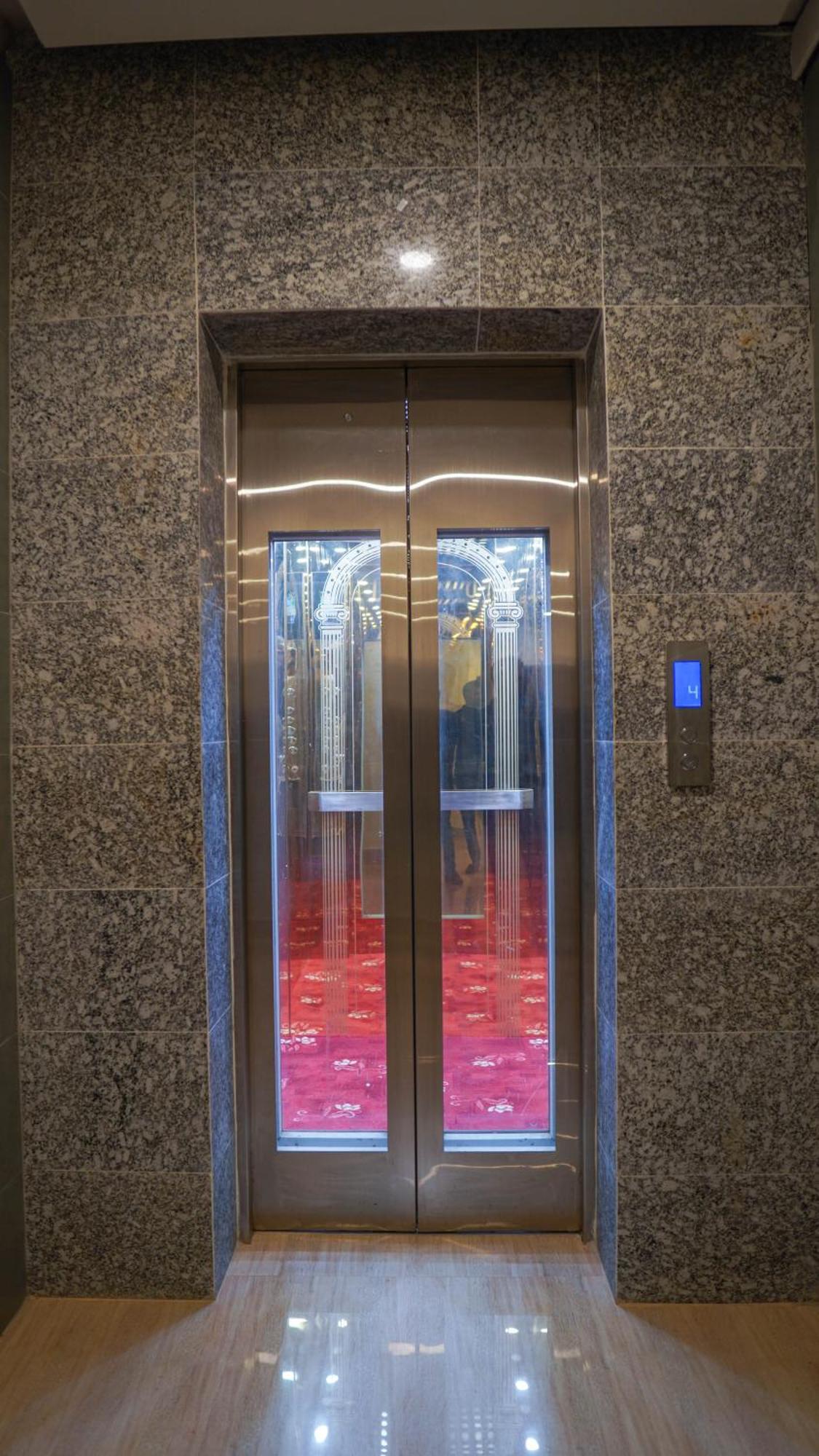 Grand Vistana Hotel Dacca Exterior foto